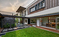 013-rm-house-a-new-vision-for-modern-tropical-living.jpg