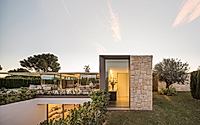 014-the-mass-and-the-ether-a-modern-home-among-valencias-orange-trees.jpg