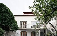 018-house-in-kutna-hora-transforming-history-with-modern-design.jpg