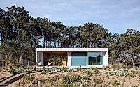 001-trica-a-contemporary-coastal-home-by-ihouse-in-uruguay.jpg