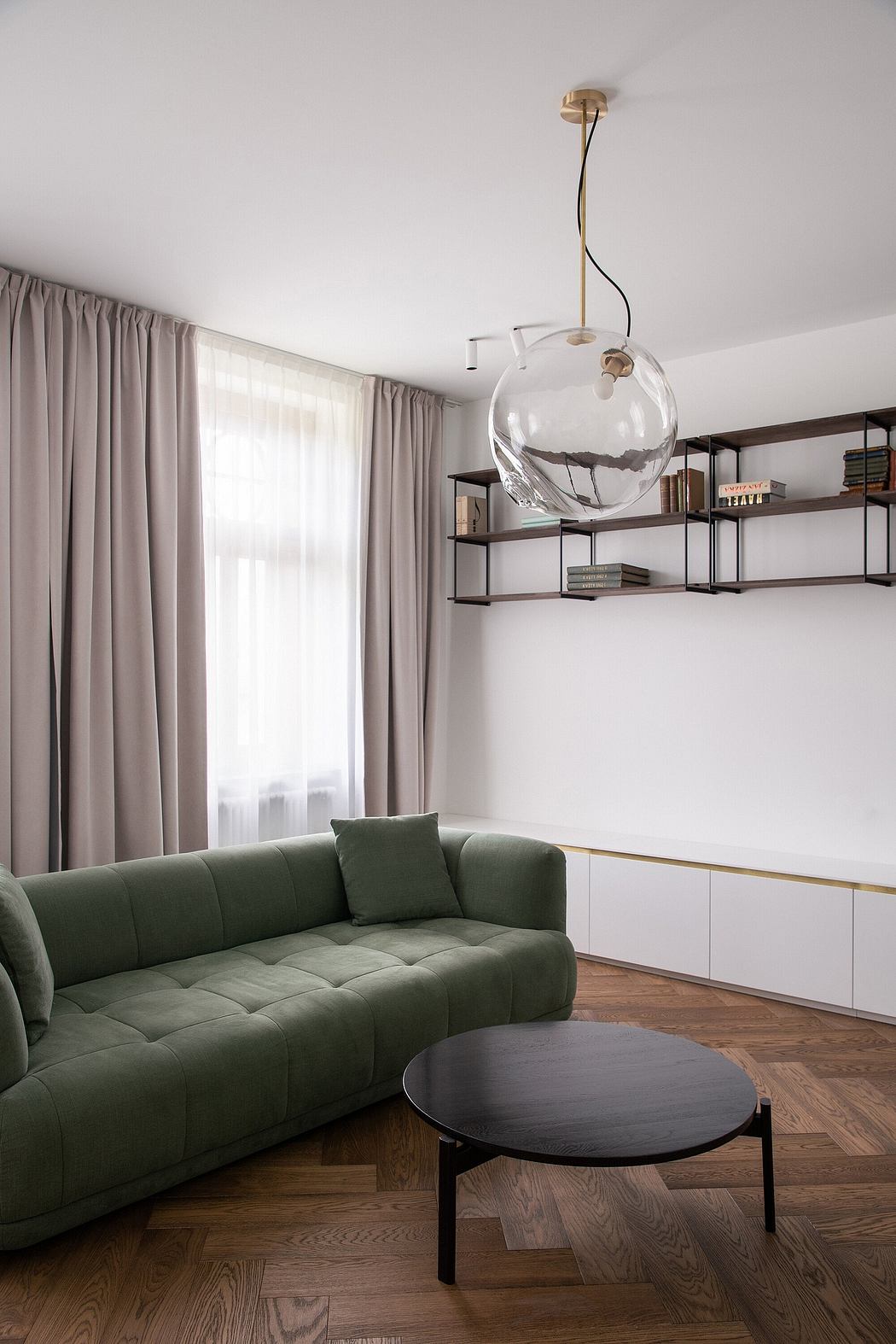 Villa Bianca Apartment: A Fusion of Old and New in Prague