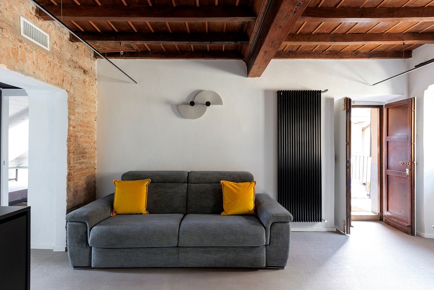 Casa CTV 2: How IDAA Architetti Melds Past With Present