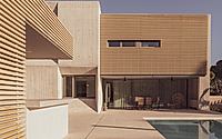 002-single-family-house-in-la-granjilla-the-art-of-compact-living.jpg