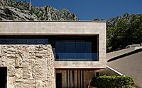 002-villa-mandragora-where-modern-design-embraces-natural-beauty.jpg