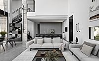 003-the-home-of-moshik-hadida-a-blend-of-neo-classical-and-modern-design.jpg