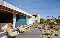 003-trica-a-contemporary-coastal-home-by-ihouse-in-uruguay.jpg