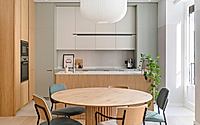 004-quesada-apartment-studiomaderas-approach-to-textured-warm-interiors.jpg