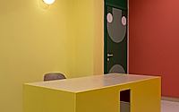 007-pediatricians-office-how-color-wood-shapes-child-friendly-clinics.jpg