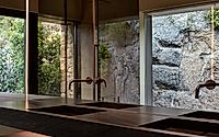 009-la-roca-house-a-masterpiece-of-modern-design-in-spain.jpg