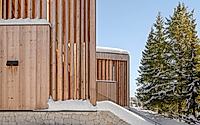 011-house-carezza-embracing-modern-alpine-living-in-bolzano.jpg