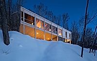 011-residence-chez-leon-a-modern-tree-house-in-quebec.jpg