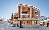 012-house-carezza-embracing-modern-alpine-living-in-bolzano.jpg