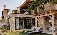 014-favai-hills-discover-unique-lake-garda-living-spaces.jpg