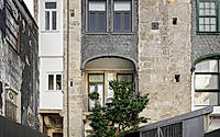 017-casa-cedofeita-blending-old-and-new-in-a-porto-apartment.jpg
