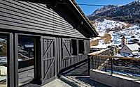 017-chalet-ariasana-a-serene-alpine-retreat-in-vals-platz-switzerland.jpg