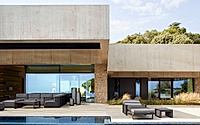 017-la-roca-house-a-masterpiece-of-modern-design-in-spain.jpg