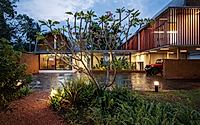 037-the-stoic-wall-residence-merging-indoors-with-the-tropical-outdoors.jpg