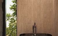 beyond-functionality-elevating-your-bathroom-with-decorative-touches-002