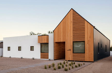 Pleats: Innovating Courtyard Living in Arizona’s Landscape