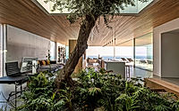 002-barcelona-house-innovative-design-meets-natural-beauty.jpg