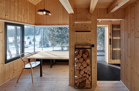 Bouda Černá Voda: A Cozy Krkonoše Getaway Designed by Mar.s Architects