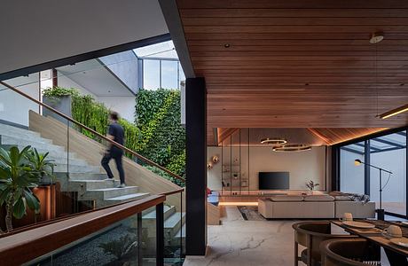 Jardin House: A Modern Oasis Seamlessly Merging Nature and Urban Living