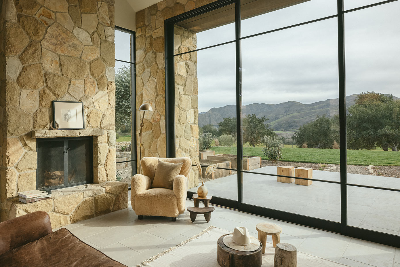 Ranch House: Honoring Local Heritage with Limestone & Sandstone
