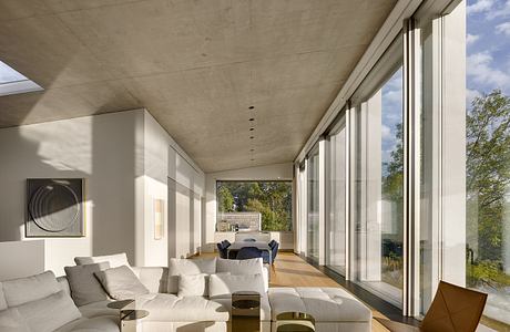 Uetikon: Zurich’s Finest Modern Home by PPAA Arquitectos