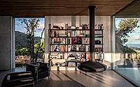 006-barcelona-house-innovative-design-meets-natural-beauty.jpg