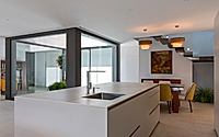 006-luxury-prefabricated-house-inside-madrids-oasis-of-sophistication.jpg