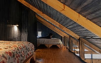 007-casa-de-brujas-integrating-nature-with-modern-cabin-design.jpg