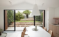 007-the-pool-house-sustainable-design-in-suburban-australia.jpg