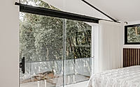 007-trapezium-house-innovative-design-meets-cozy-interiors.jpg