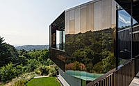008-oasis-at-the-top-of-budapest-luxurious-villa-with-verdant-surrounds.jpg