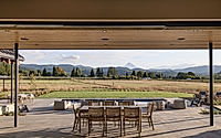 009-mountain-home-merging-modern-design-and-rustic-elegance-in-oregon.jpg