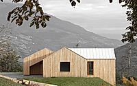 011-habitat-l-a-modern-twist-on-traditional-mountain-houses.jpg