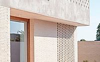 011-patio-house-designing-privacy-and-tranquility-in-spain.jpg