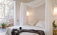 012-a-refined-eixample-apartment-redefinition-modern-meets-classic.jpg