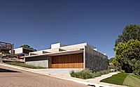 012-dante-house-integrating-exposed-concrete-with-nature-in-brasilia.jpg
