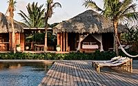 013-casas-elilula-elevated-beach-villa-with-timber-megastructure.jpg