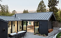 013-courtyard-house-revolutionizing-suburban-family-living-in-mill-valley.jpg