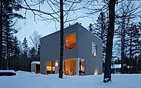 013-rustic-grade-embracing-minimalism-in-a-canadian-forest.jpg