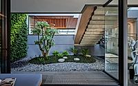 014-jardin-house-a-modern-oasis-seamlessly-merging-nature-and-urban-living.jpg
