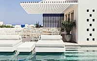 016-hotel-in-kamari-a-modern-take-on-traditional-greek-hotel-design.jpg