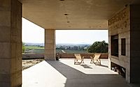 017-house-1627-a-farmhouse-reborn-honoring-tradition-in-spain.jpg