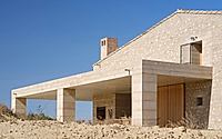 019-house-1627-a-farmhouse-reborn-honoring-tradition-in-spain.jpg