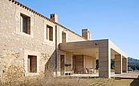 020-house-1627-a-farmhouse-reborn-honoring-tradition-in-spain.jpg