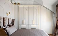 020-modern-classic-penthouse-timeless-elegance-in-vilnius.jpg