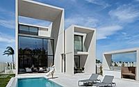 020-vertical-house-a-contemporary-architectural-marvel-in-spain.jpg