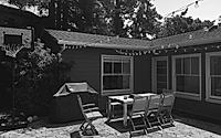 023-courtyard-house-revolutionizing-suburban-family-living-in-mill-valley.jpg
